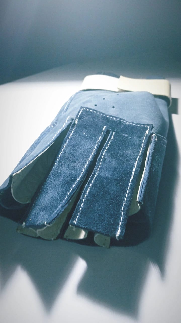 VAS water proof hammer throw glove